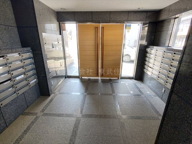 【エントランス】 | フォルテコート若葉 | 毎日通るエントランスはこのようになっています