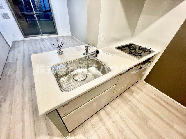 プレミスト江坂のキッチン