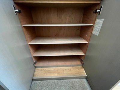 【収納】 | プランドール摂南 | 写真と現況に相違がある場合は、現況を優先とします。