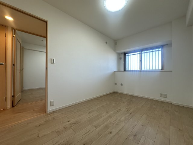 ウインヒルズジェームス山 の洋室