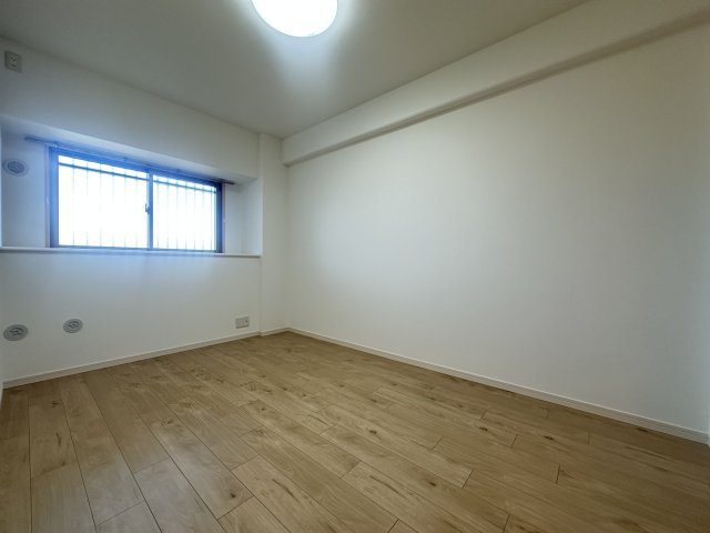 ウインヒルズジェームス山 の洋室