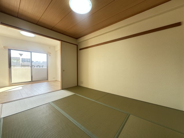 ウインヒルズジェームス山 の和室