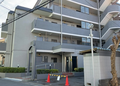 【外観】 | セザール南林間 | マンションの外観は非常に重要なポイントです！外観の善し悪しは資産価値に大きな影響を与えます。外観のいいマンションを購入することで、高値で売却がしやすく、買い手が見つかりやすいというメリットがあります。