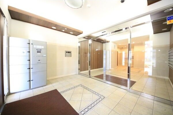 ベルファース川原通のエントランス