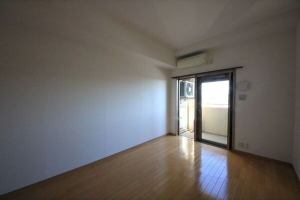 ベルファース川原通の内装