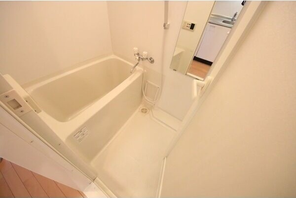 ベルファース川原通の浴室