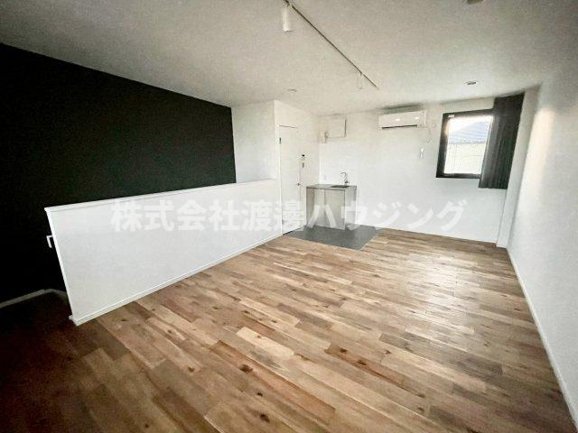 玉井町ガレージハウスの内装