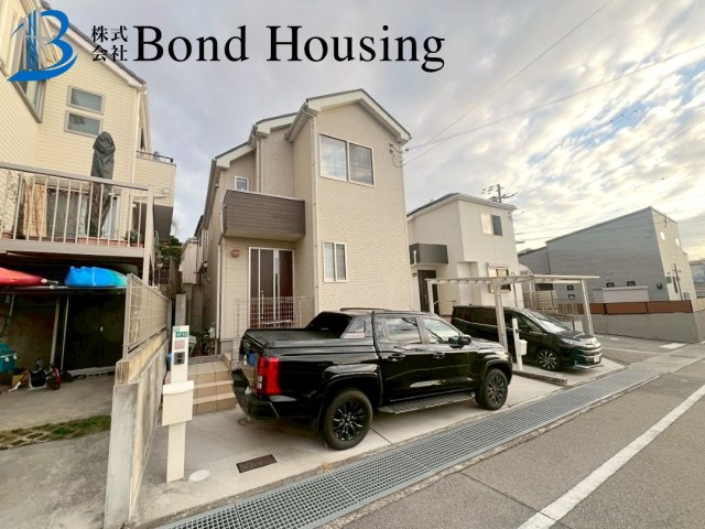 「令和2年築」「お車2台駐車可」松が丘 築5年