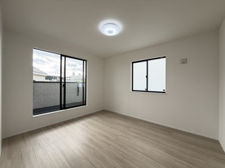 【洋室】 | 八重瀬町具志頭（全5棟）A号棟 | A号棟　洋室7帖＋WIC付き♪（WICは納戸からも出入り可♪）