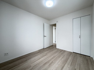 【洋室】 | 八重瀬町具志頭（全5棟）A号棟 | A号棟　洋室5.25帖＋収納付き♪