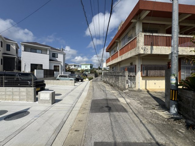 【前面道路含む現地写真】 | 八重瀬町具志頭（全5棟）ラストA号棟 | ※南東側公道4m♪