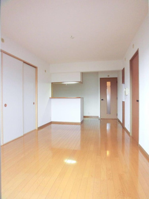 【居間・リビング】 | アルバ空港東