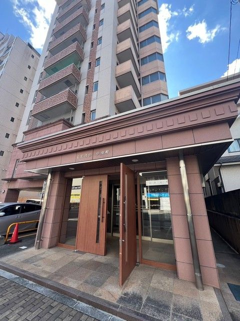 リード中央町のエントランス