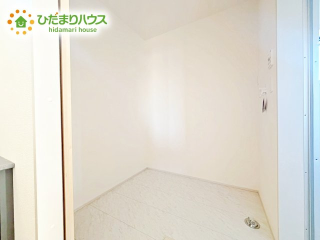 【脱衣所】 | 石岡市鹿の子2期　新築戸建 | ゆったりとした脱衣所は、朝の支度の時間が重なっても、ストレスなく準備ができます!(^^)!