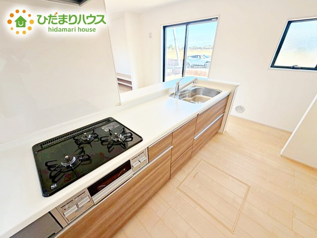 【キッチン】 | 石岡市鹿の子2期　新築戸建 | 3口コンロでお料理する時間も短くなりそうですね(*‘∀‘)