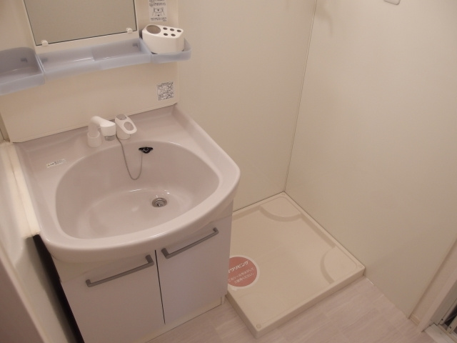 ローズコート宇頭の洗面所|別室イメージ