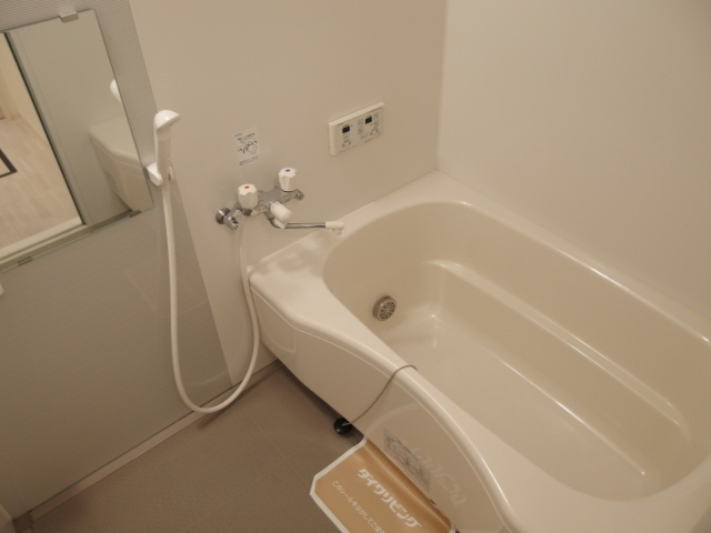 ローズコート宇頭の浴室|別室イメージ