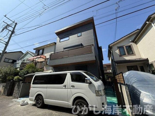茅ヶ崎市南湖6丁目　新築戸建の駐車場|8月2日撮影　工事中　駐車スペース
