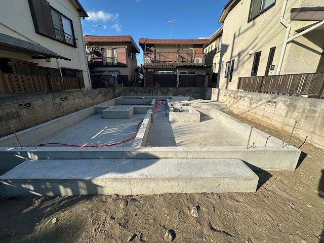 茅ヶ崎市南湖6丁目　新築戸建の外観|12月19日撮影　建築中　現地外観