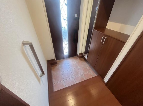 富士見台戸建貸家の玄関