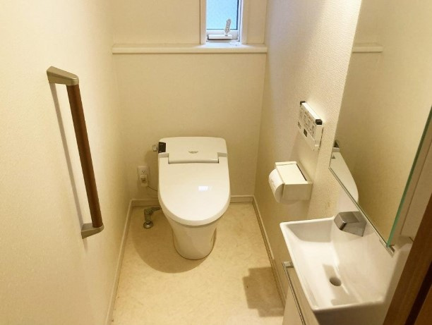 富士見台戸建貸家のトイレ