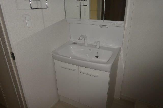 ジャン・リーブBの独立洗面台|シャンプードレッサー