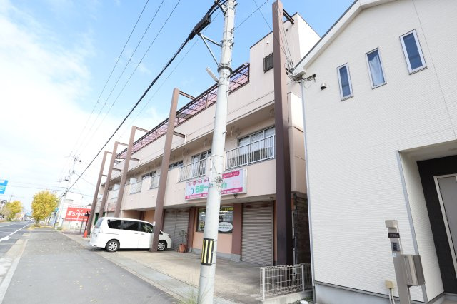 カタヤマハイツの外観