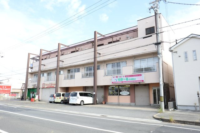 カタヤマハイツの外観