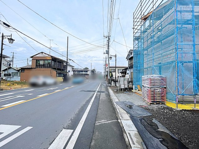 新築建売・新築戸建て　行田市桜町　GRAFARE　全1棟の前面道路含む現地写真