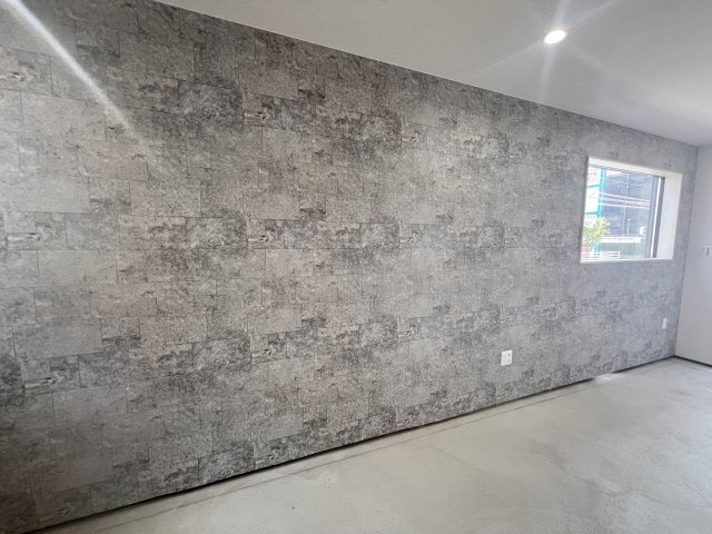 宇治市伊勢田町名木２丁目の店舗一部の内装|明るい色調の室内です