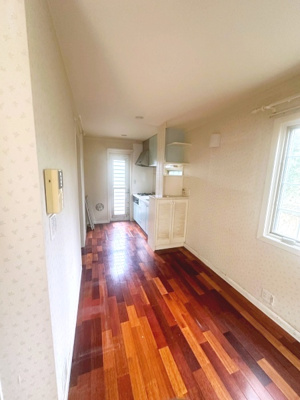 【居間・リビング】 | フォレストテラス日吉 | ３面採光の洋室※クリーニング前の写真です