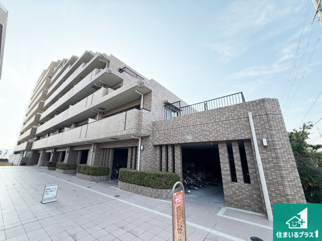 ライオンズマンション上野芝5丁の外観|マンション外玄関
