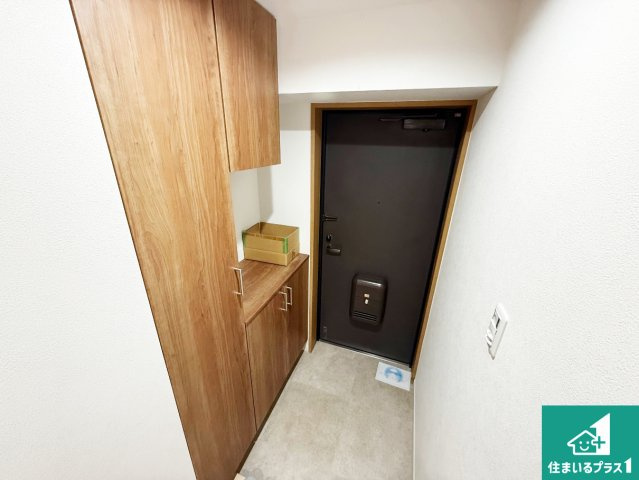 ライオンズマンション上野芝5丁の玄関|シューズボックスにはたくさんの靴が収納できるので玄関周りはいつもスッキリ！ご家族が増えても安心！