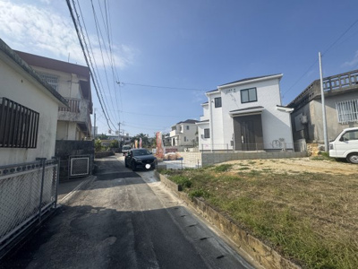 【前面道路含む現地写真】 | 八重瀬町具志頭（全5棟）B号棟 | ※南東側公道4m♪