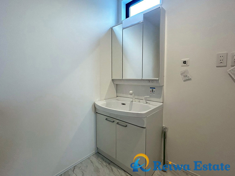 新築戸建　茅ヶ崎市柳島2丁目の前面道路含む現地写真