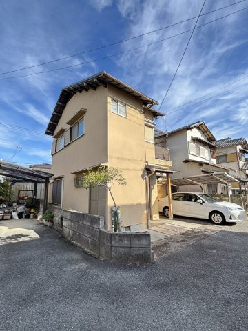 岸和田市土生町12丁目　中古戸建の前面道路含む現地写真