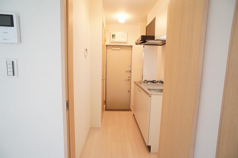 ウィン東中山の玄関