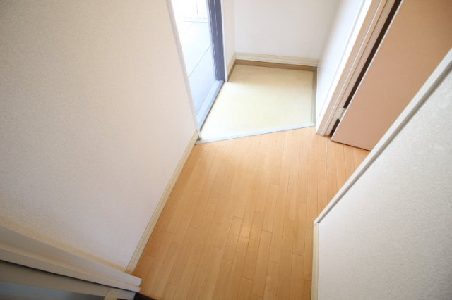 ディアスリバーサイドC棟の玄関