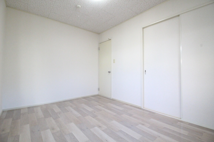 メゾンニューライフＡ棟の寝室