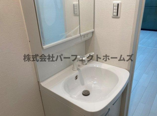 ALLIER PARK下木田の独立洗面台|独立洗面台、小物を置くことができて便利です