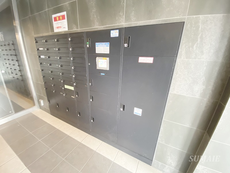 リヴシティ浦和常盤弐番館のその他共用部分|集合ポストと宅配ボックスです☆