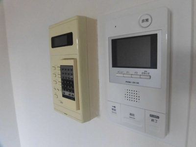 【セキュリティ】 | 朝日プラザアクシス東淀川 | モニター付きのインターホンで来客時は安心です