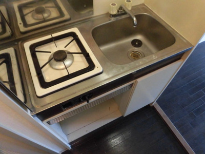 【キッチン】 | 朝日プラザアクシス東淀川 | 一口ガスコンロ付きのキッチンです