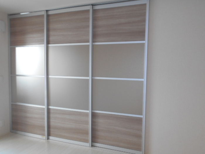 アゼリア松戸の収納|間仕切り ライトスルースクリーン