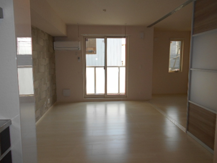 アゼリア松戸の居間・リビング|リビングルーム １１．７帖