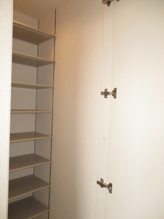 ポム・アールの収納|シューズクローク