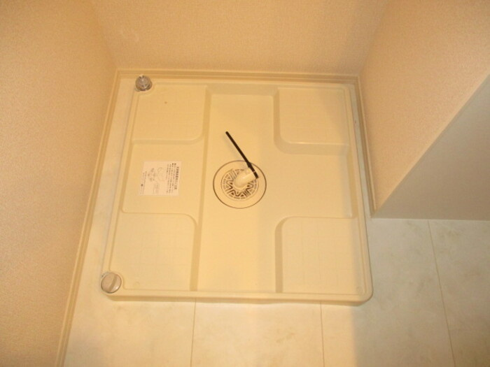 ポム・アールの玄関|室内洗濯機置場