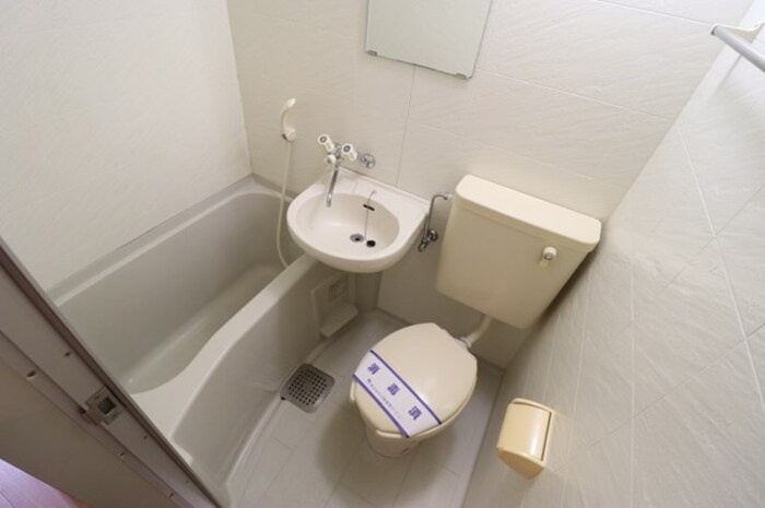 コンフォール小泉のその他|浴室（洗面台付き）