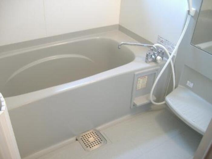 リビングタウンみずき ＡＢＣの浴室|浴室