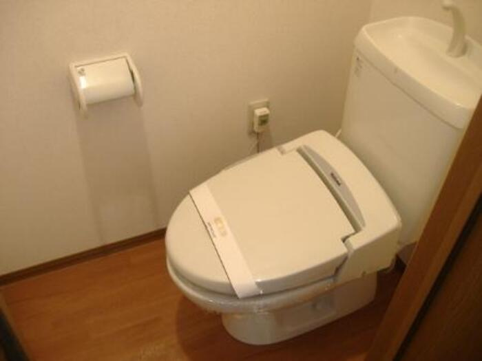 リビングタウンみずき ＡＢＣのトイレ|温水洗浄暖房便座